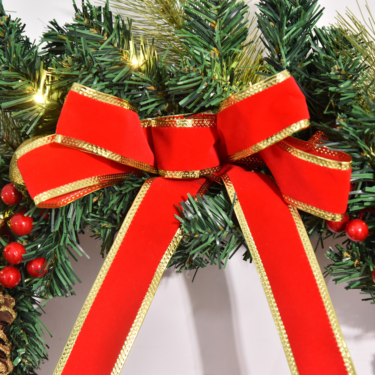 HOMCOM 60cm Light-Up Christmas Door Wreath β 20 Warm White LEDs, Pine Cones & Berries - Image 3