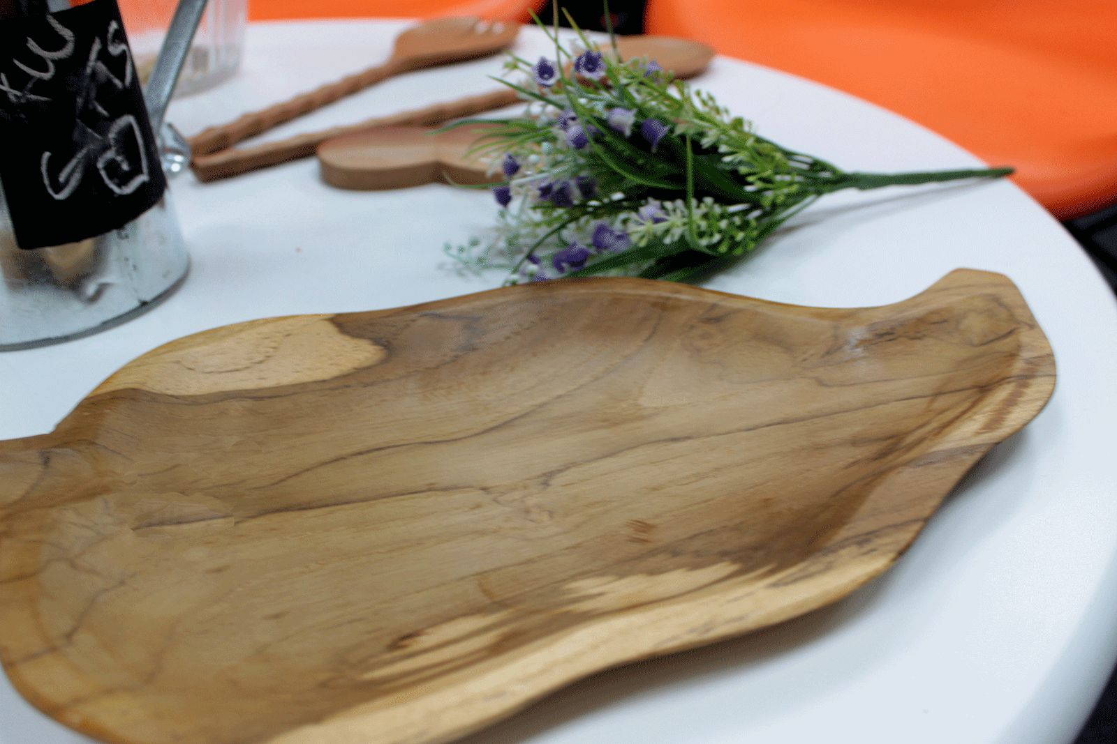 Teak Leaf Shaped Bowl - aprox 32cm - Image 4